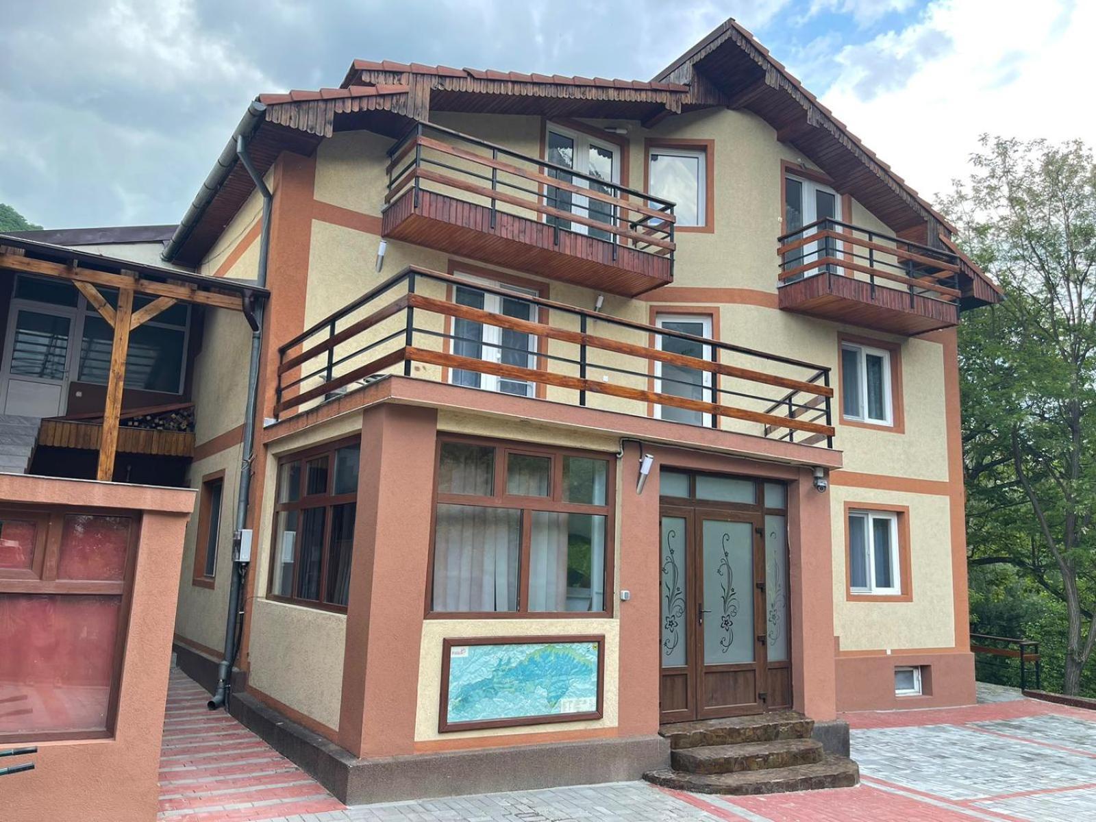 Casa Princess Baile Herculane Ngoại thất bức ảnh