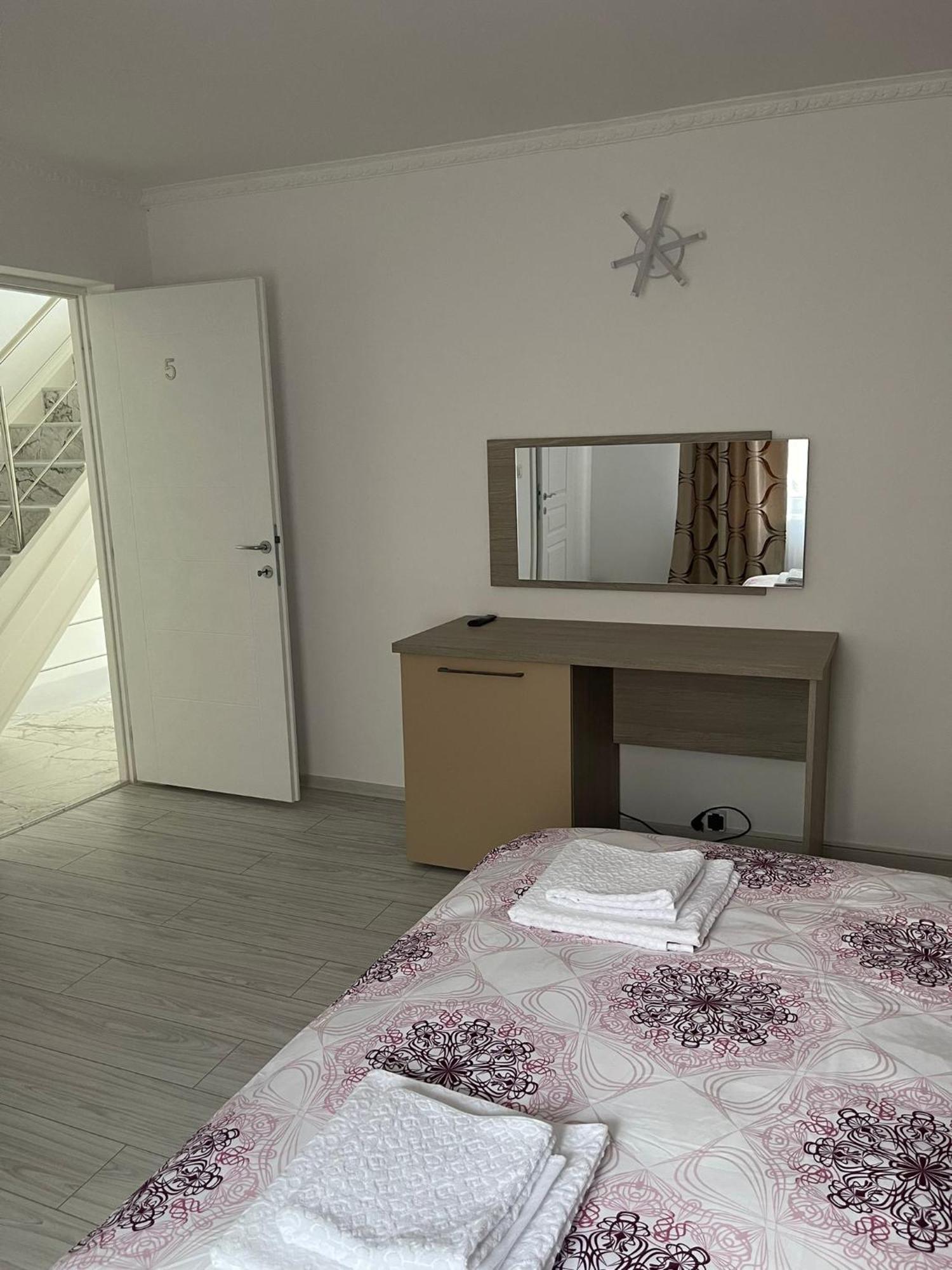 Casa Princess Baile Herculane Ngoại thất bức ảnh
